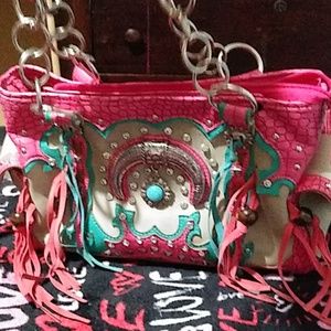 IAM selling a Genuine Leather ladies purse!